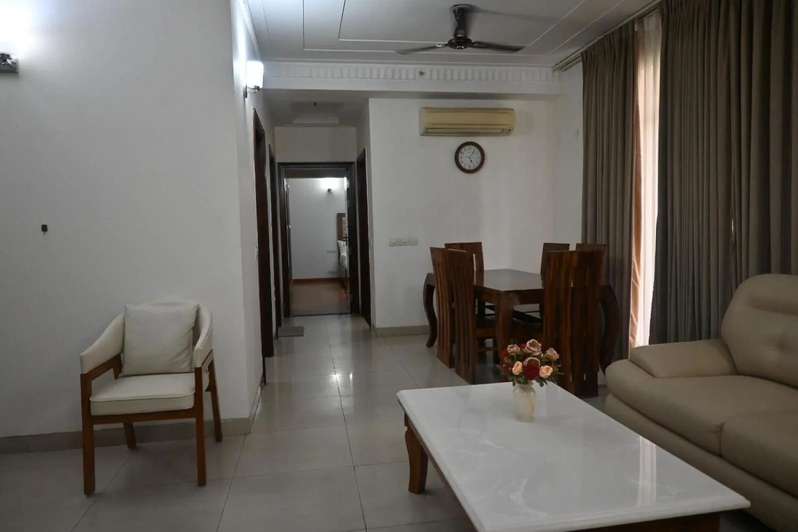 Studio And 1Bhk Apartments 구르가온