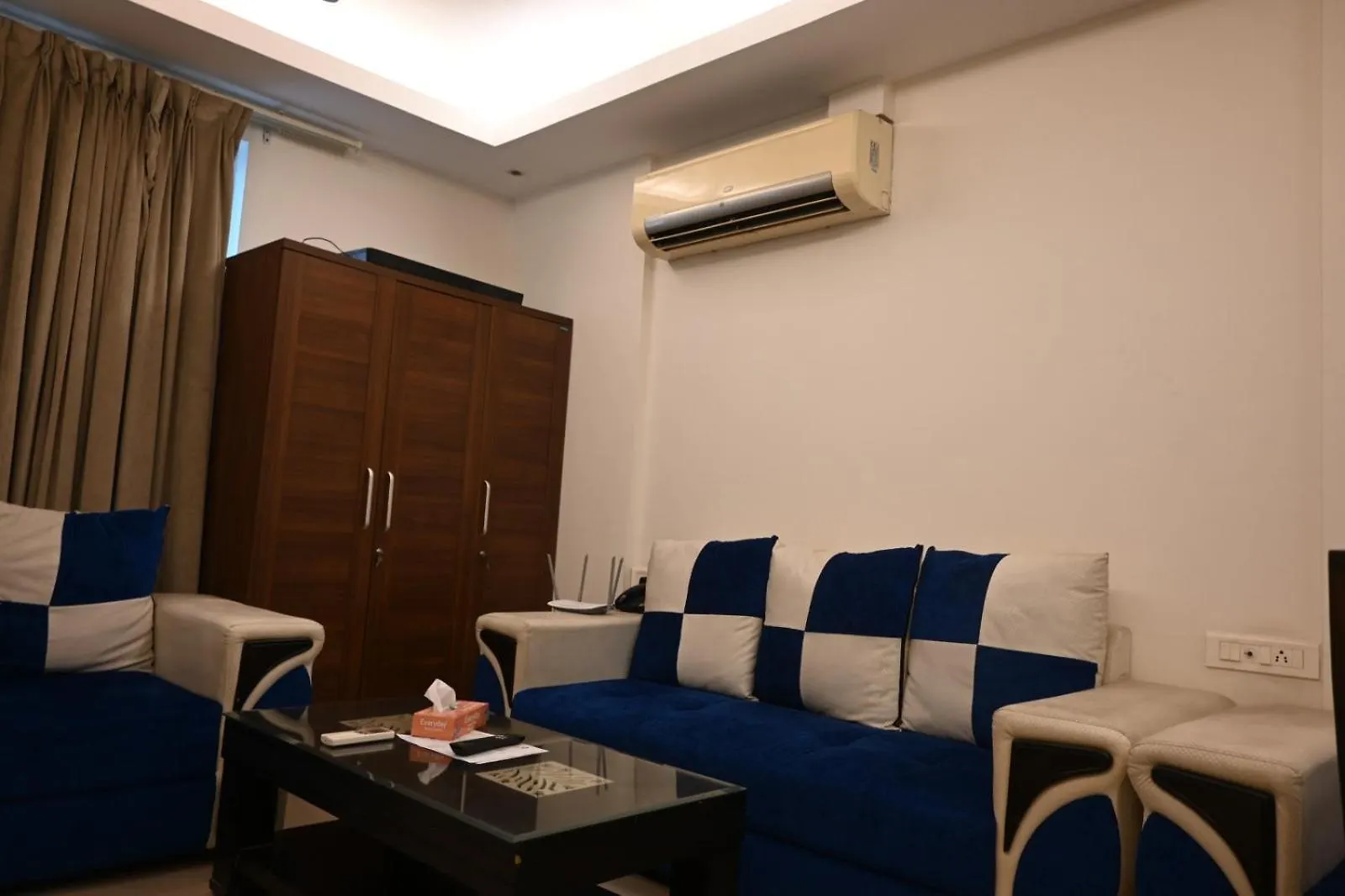 Studio And 1Bhk Apartments 구르가온