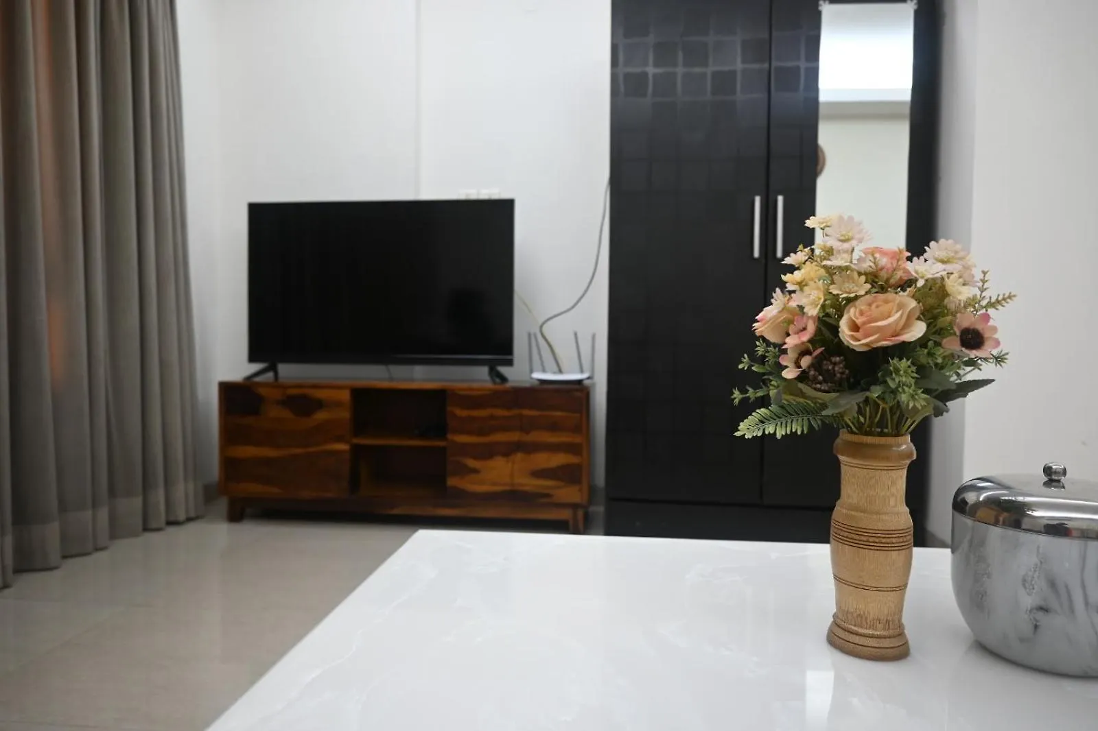 Studio And 1Bhk Apartments 구르가온
