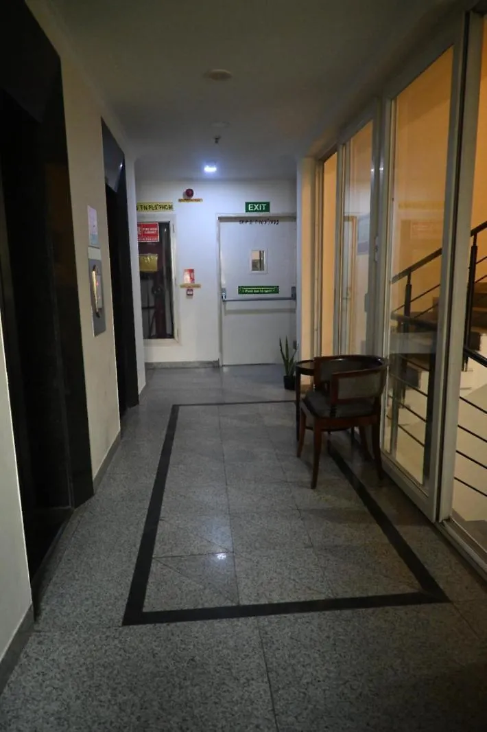 Studio And 1Bhk Apartments 구르가온